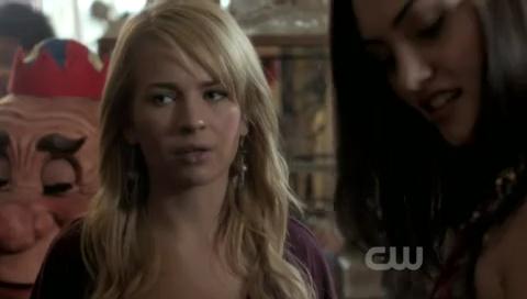 VampireDiariesWorld-dot-org_TheSecretCircle-S01E07-0049.jpg