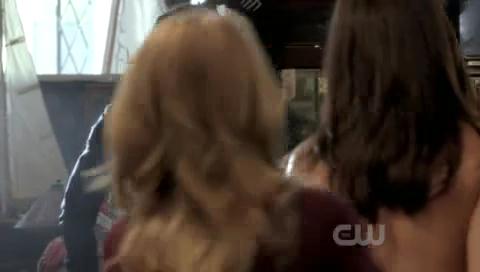 VampireDiariesWorld-dot-org_TheSecretCircle-S01E07-0075.jpg