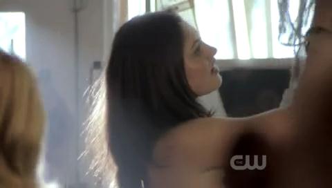 VampireDiariesWorld-dot-org_TheSecretCircle-S01E07-0102.jpg
