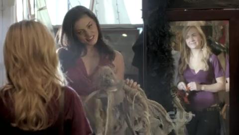 VampireDiariesWorld-dot-org_TheSecretCircle-S01E07-0107.jpg