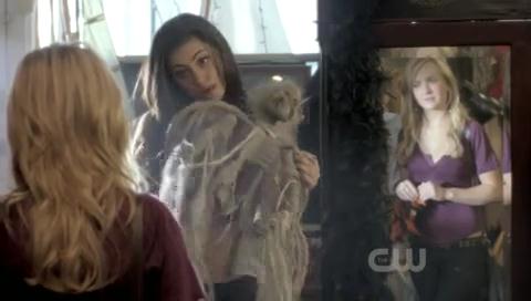VampireDiariesWorld-dot-org_TheSecretCircle-S01E07-0110.jpg