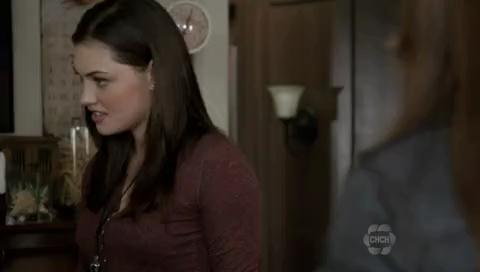 VampireDiariesWorld-dot-org_TheSecretCircle-S01E08-0116.jpg