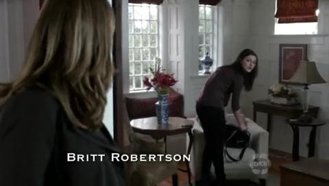 VampireDiariesWorld-dot-org_TheSecretCircle-S01E08-0257.jpg
