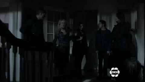 VampireDiariesWorld-dot-org_TheSecretCircle-S01E08-0569.jpg