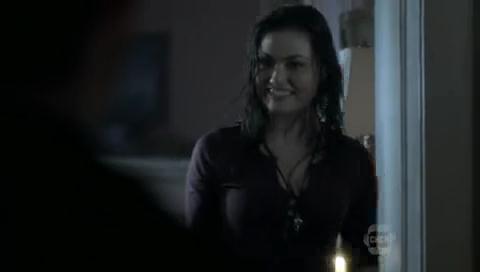 VampireDiariesWorld-dot-org_TheSecretCircle-S01E08-0644.jpg