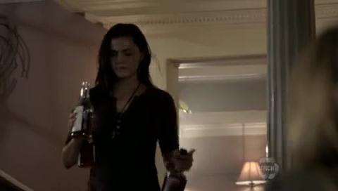 VampireDiariesWorld-dot-org_TheSecretCircle-S01E08-0807.jpg