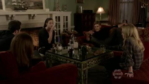 VampireDiariesWorld-dot-org_TheSecretCircle-S01E08-1182.jpg