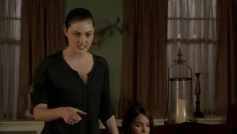 VampireDiariesWorld-dot-org_TheSecretCircle-S01E08-1330.jpg