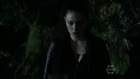 VampireDiariesWorld-dot-org_TheSecretCircle-S01E08-1724.jpg