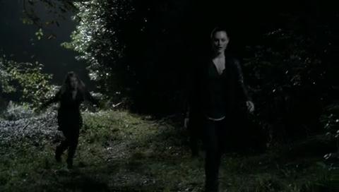 VampireDiariesWorld-dot-org_TheSecretCircle-S01E08-1744.jpg