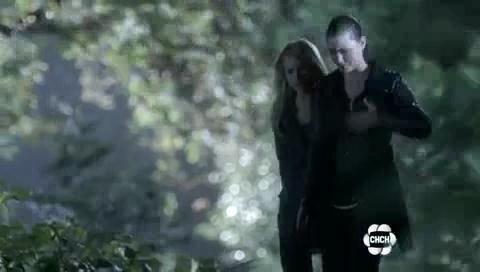 VampireDiariesWorld-dot-org_TheSecretCircle-S01E08-1757.jpg