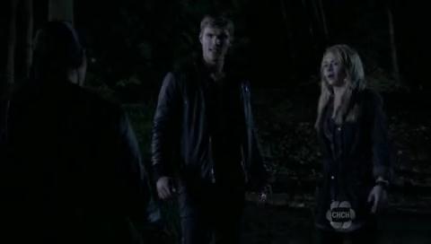 VampireDiariesWorld-dot-org_TheSecretCircle-S01E08-1889.jpg
