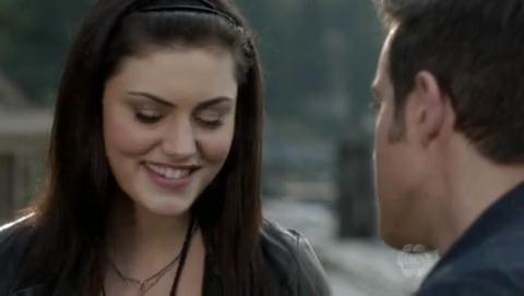 VampireDiariesWorld-dot-org_TheSecretCircle-S01E09-0881.jpg