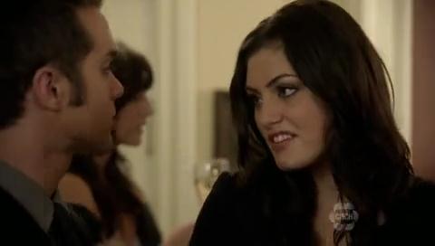 VampireDiariesWorld-dot-org_TheSecretCircle-S01E09-1268.jpg