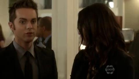 VampireDiariesWorld-dot-org_TheSecretCircle-S01E09-1270.jpg