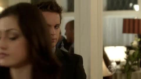 VampireDiariesWorld-dot-org_TheSecretCircle-S01E09-1280.jpg
