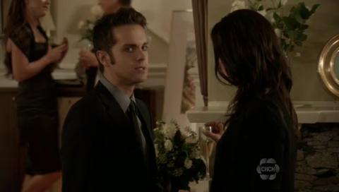 VampireDiariesWorld-dot-org_TheSecretCircle-S01E09-1605.jpg