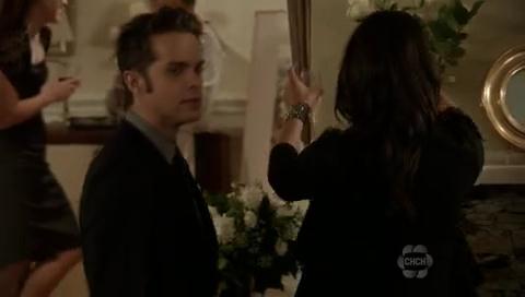VampireDiariesWorld-dot-org_TheSecretCircle-S01E09-1609.jpg