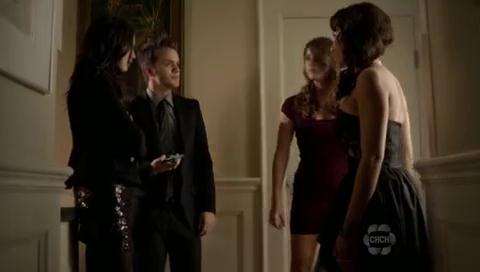 VampireDiariesWorld-dot-org_TheSecretCircle-S01E09-1640.jpg
