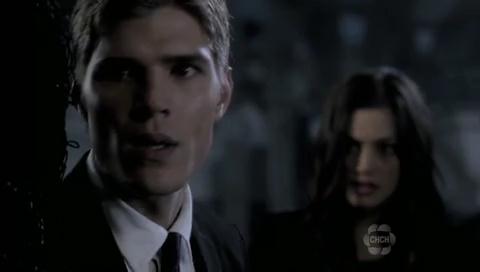 VampireDiariesWorld-dot-org_TheSecretCircle-S01E09-2044.jpg