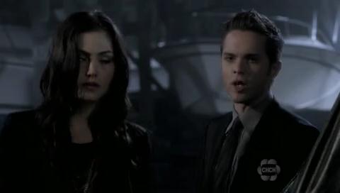 VampireDiariesWorld-dot-org_TheSecretCircle-S01E09-2045.jpg