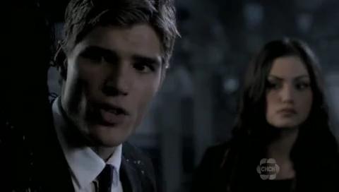 VampireDiariesWorld-dot-org_TheSecretCircle-S01E09-2047.jpg