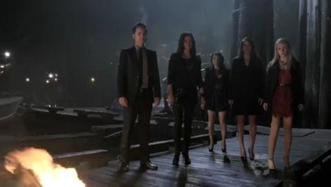 VampireDiariesWorld-dot-org_TheSecretCircle-S01E09-2281.jpg