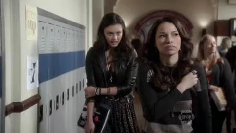 VampireDiariesWorld-dot-org_TheSecretCircle-S01E10-0375.jpg