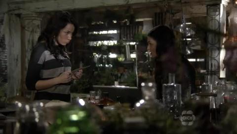 VampireDiariesWorld-dot-org_TheSecretCircle-S01E10-0823.jpg