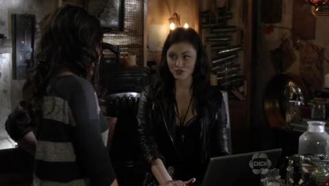 VampireDiariesWorld-dot-org_TheSecretCircle-S01E10-0835.jpg
