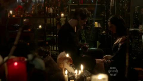 VampireDiariesWorld-dot-org_TheSecretCircle-S01E10-1314.jpg