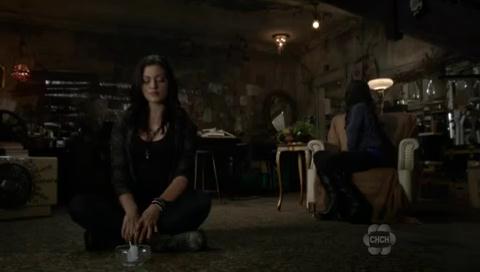 VampireDiariesWorld-dot-org_TheSecretCircle-S01E10-1549.jpg