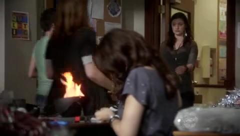 VampireDiariesWorld-dot-org_TheSecretCircle-S01E11-0658.jpg