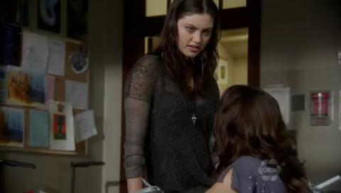 VampireDiariesWorld-dot-org_TheSecretCircle-S01E11-0695.jpg