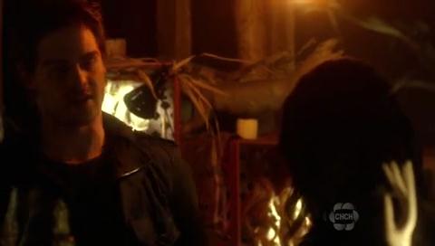VampireDiariesWorld-dot-org_TheSecretCircle-S01E11-0888.jpg