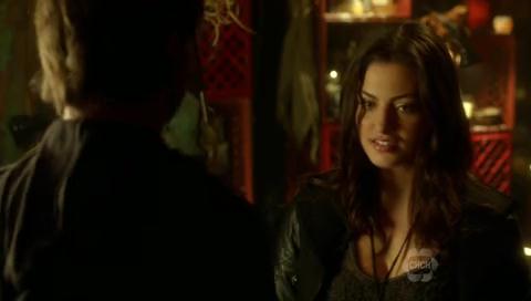 VampireDiariesWorld-dot-org_TheSecretCircle-S01E11-0916.jpg