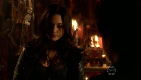 VampireDiariesWorld-dot-org_TheSecretCircle-S01E11-0967.jpg