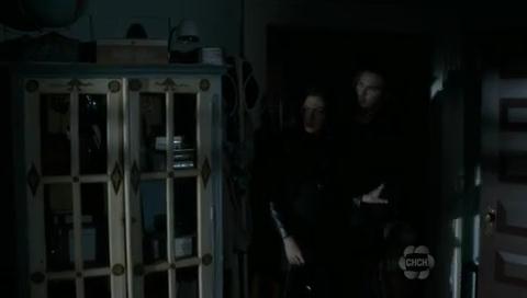 VampireDiariesWorld-dot-org_TheSecretCircle-S01E11-1299.jpg