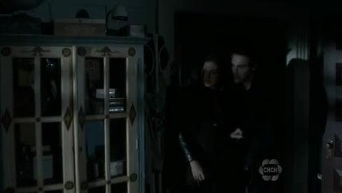 VampireDiariesWorld-dot-org_TheSecretCircle-S01E11-1301.jpg