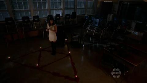 VampireDiariesWorld-dot-org_TheSecretCircle-S01E11-1341.jpg