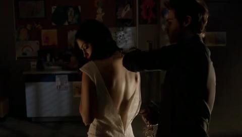 VampireDiariesWorld-dot-org_TheSecretCircle-S01E11-1424.jpg