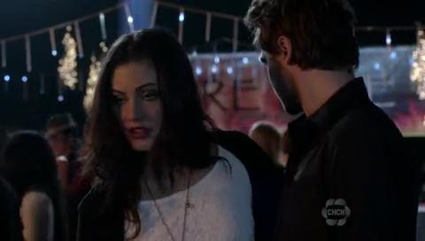VampireDiariesWorld-dot-org_TheSecretCircle-S01E11-1718.jpg