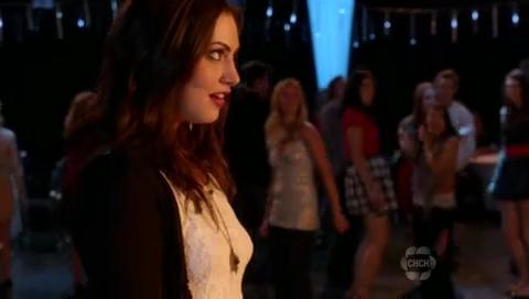 VampireDiariesWorld-dot-org_TheSecretCircle-S01E11-1757.jpg