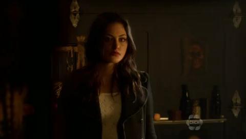 VampireDiariesWorld-dot-org_TheSecretCircle-S01E11-2197.jpg