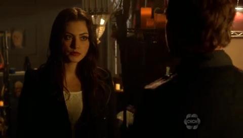 VampireDiariesWorld-dot-org_TheSecretCircle-S01E11-2215.jpg