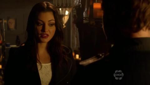 VampireDiariesWorld-dot-org_TheSecretCircle-S01E11-2220.jpg