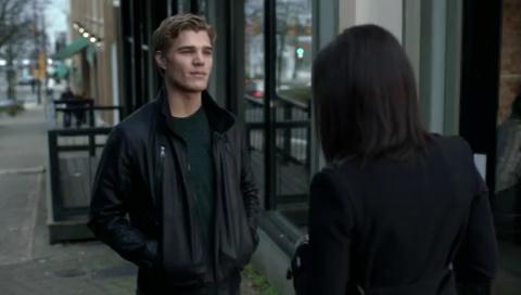 VampireDiariesWorld-dot-org_TheSecretCircle-S01E13-0141.jpg