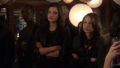 VampireDiariesWorld-dot-org_TheSecretCircle-S01E13-1245.jpg
