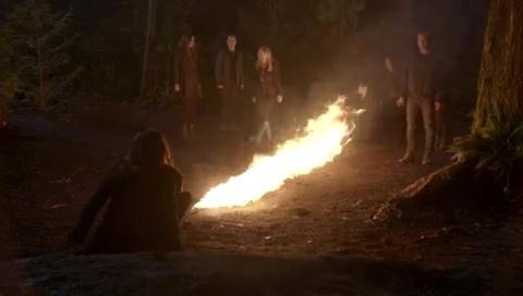 VampireDiariesWorld-dot-org_TheSecretCircle-S01E13-2021.jpg