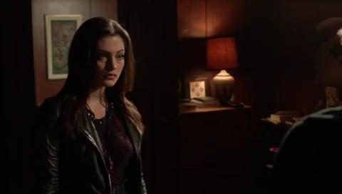 VampireDiariesWorld-dot-org_TheSecretCircle-S01E13-2235.jpg